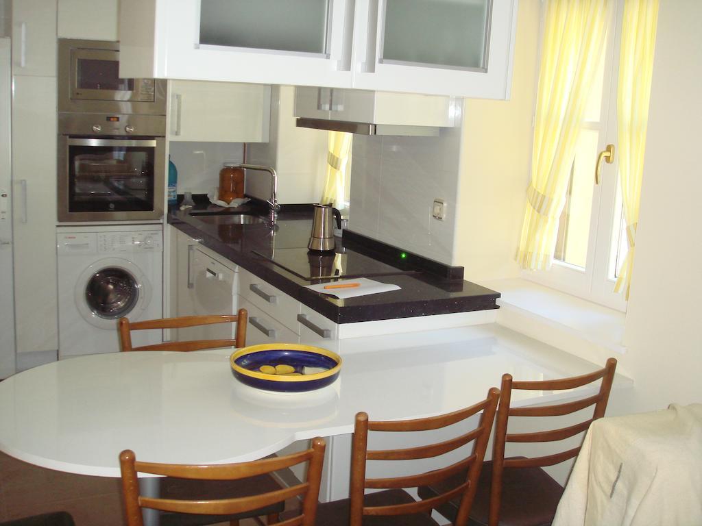 Apartamentos Valles Broto Zimmer foto